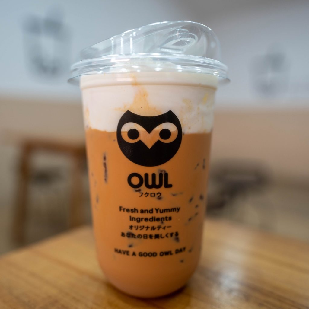 Owl cha อาวน์ชา ชานม อารมณ์ดี สาขาแรกบนเกาะหลีเป๊ะ