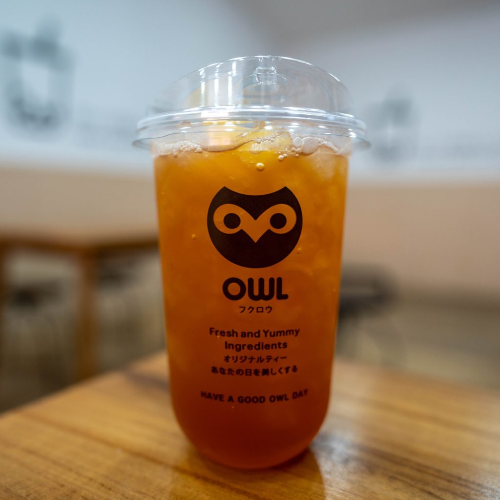 Owl cha อาวน์ชา ชานม อารมณ์ดี สาขาแรกบนเกาะหลีเป๊ะ