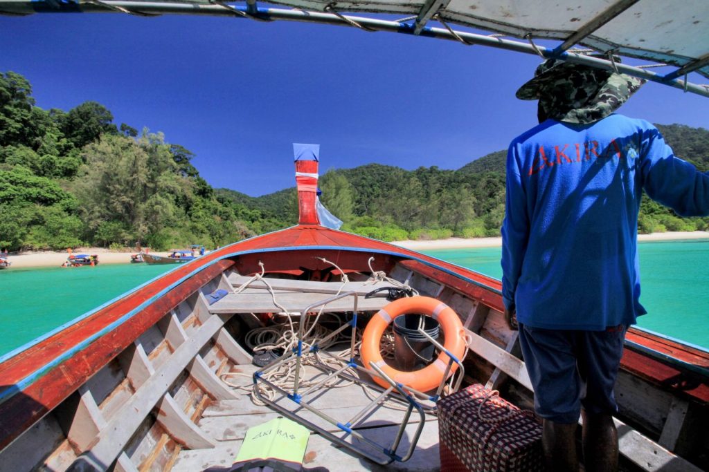 ดำน้ำ หลีเป๊ะ (Snorkeling)